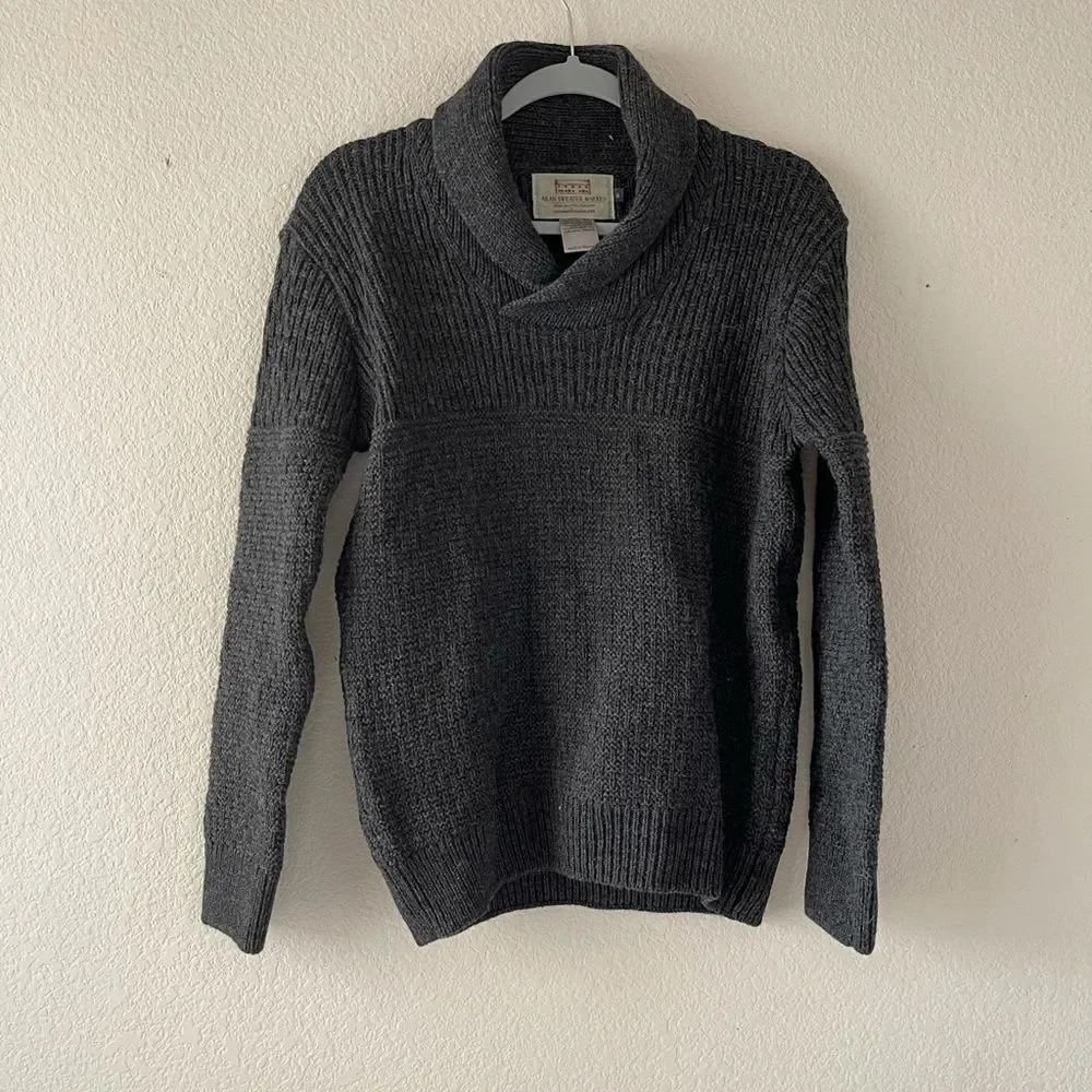 Irish Aran sweater market virgin‎ wool sweater